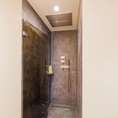 Cosy A 2 Minutes Du *